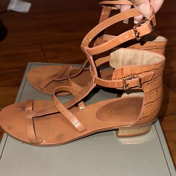 BCBGMAXAZRIA MA-Cross Gladiator Heeled Sandals - Picture 4 of 7